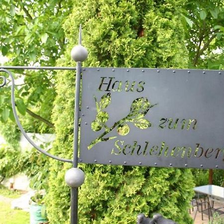 Pension Haus Zum Schlehenberg Bayreuth Bagian luar foto