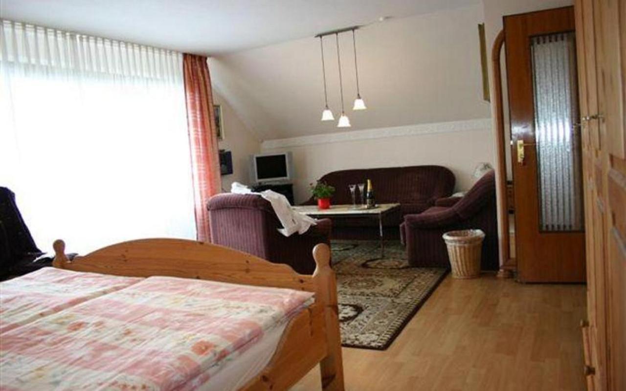Pension Haus Zum Schlehenberg Bayreuth Bagian luar foto