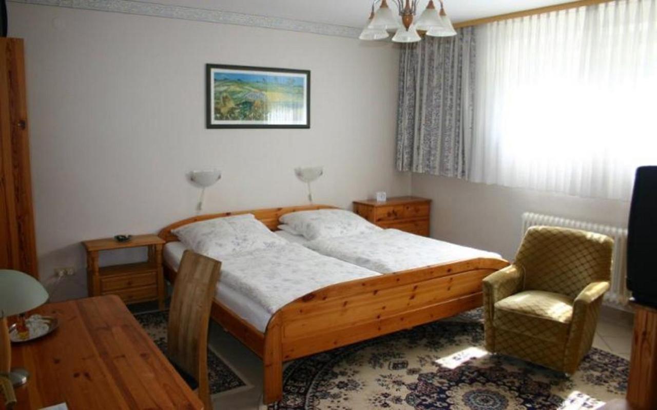 Pension Haus Zum Schlehenberg Bayreuth Bagian luar foto